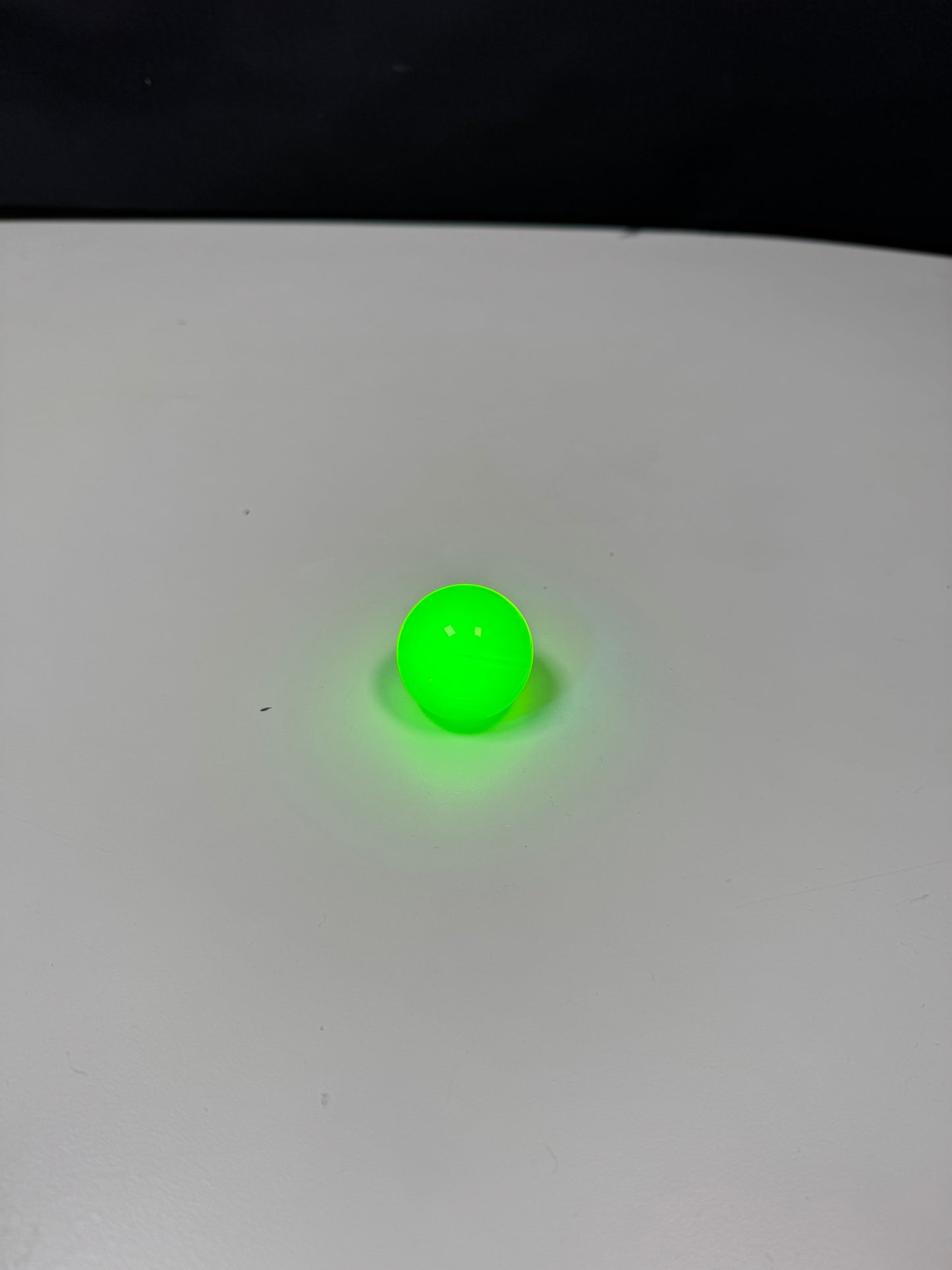Bola gigante de Vidrio de Uranio